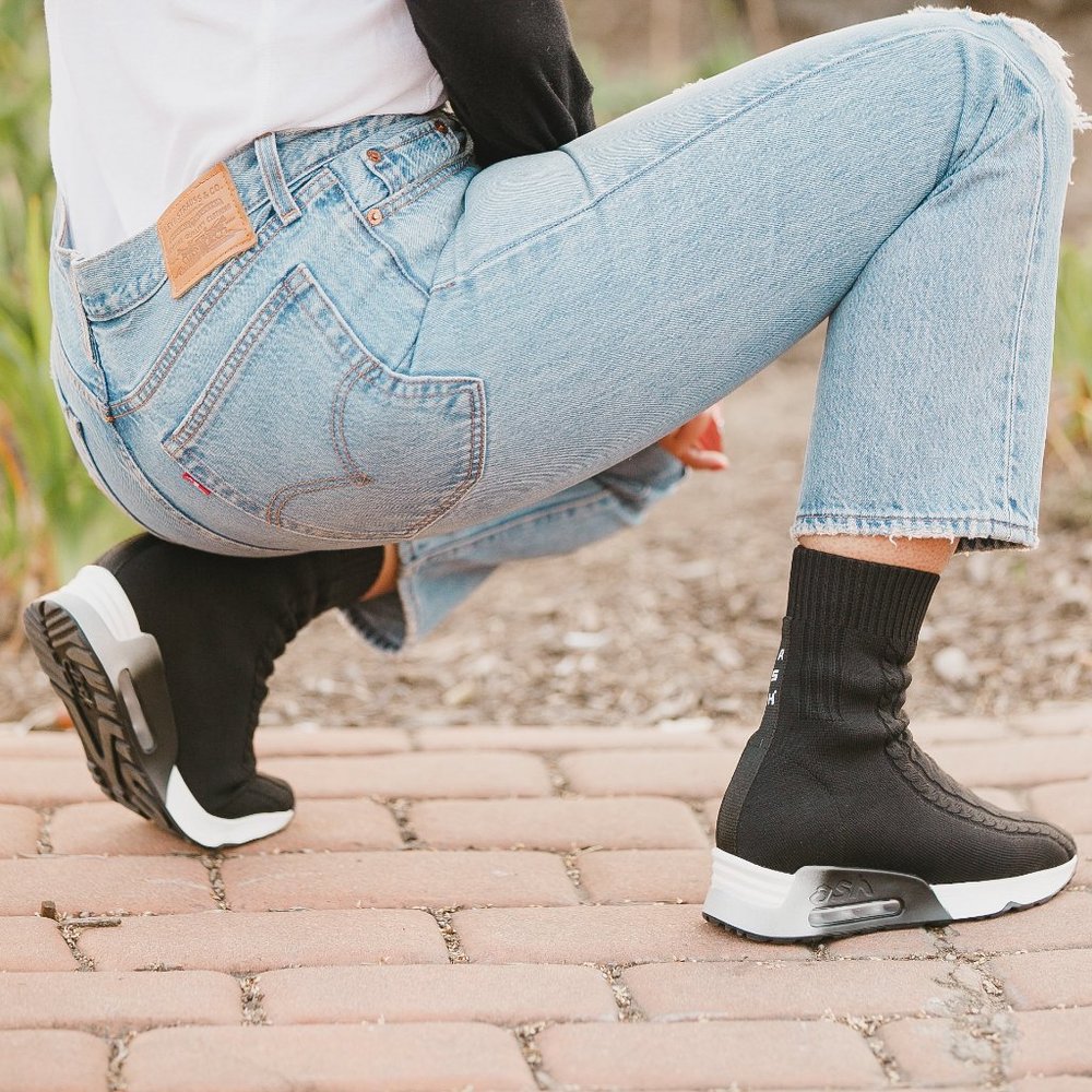 Sock sneakers in black